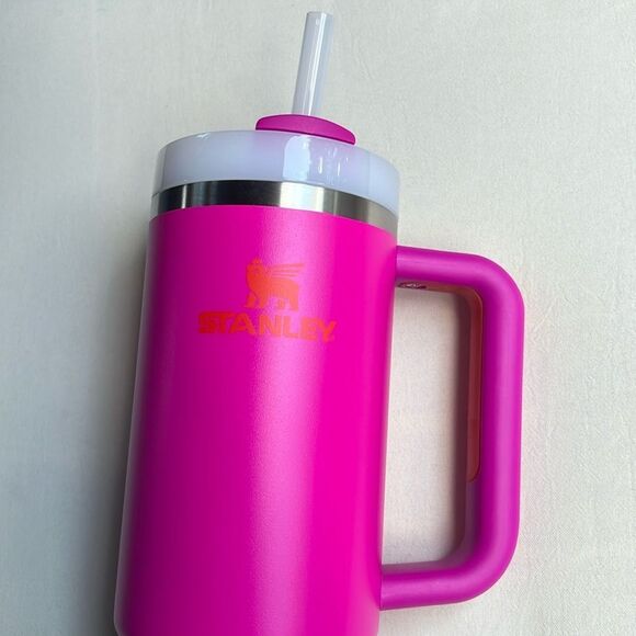 Stanley Pink Quencher H2.0 FlowState Stainless Steel 30 OZ - Picture 6 of 15